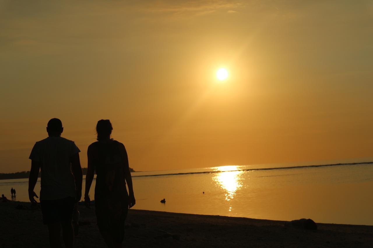 Gili Air Hotel Buitenkant foto